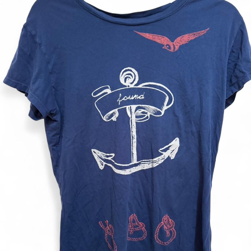 Vintage 2000s Women's Navy Blue & Red Nautical Cotton Graphic T-shirt